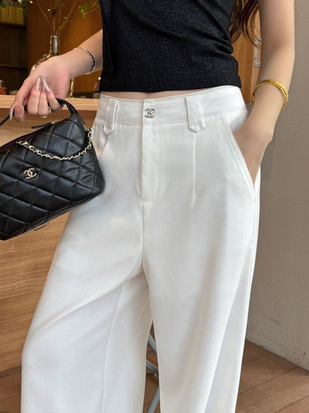26ss High-leg trousers with metal buckle