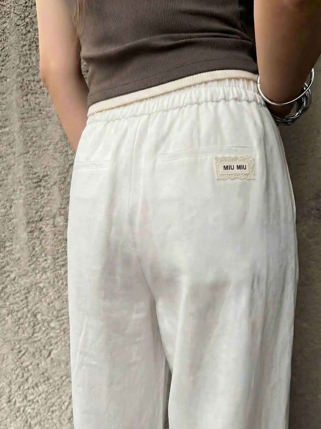 26ss Wide-leg trousers
