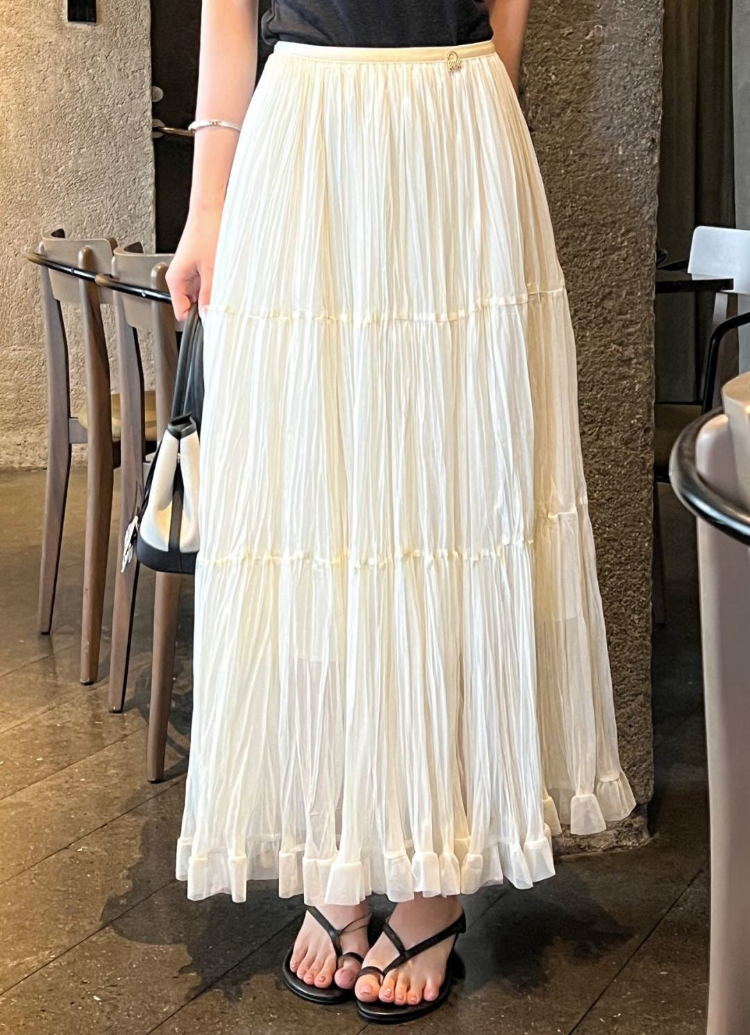 26ss A flowing, tulle-trimmed midi skirt