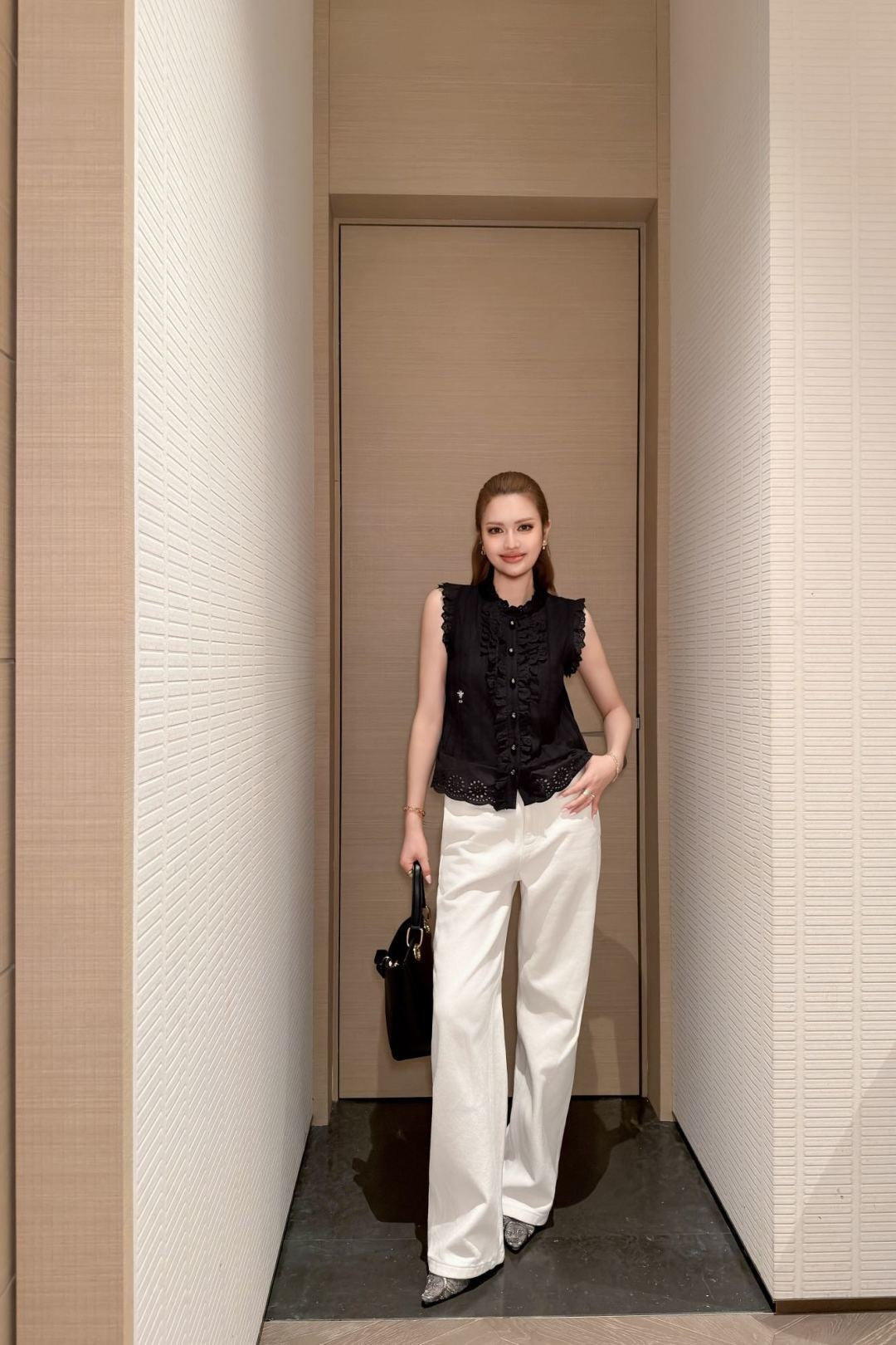 26ss Embroidered Ruffled Trim Vest