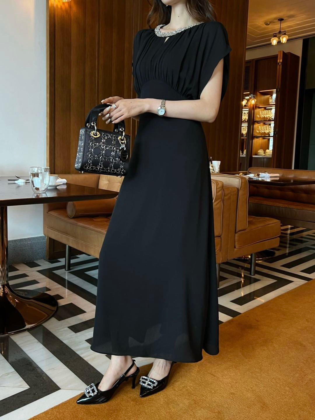 26ss Off-shoulder dress