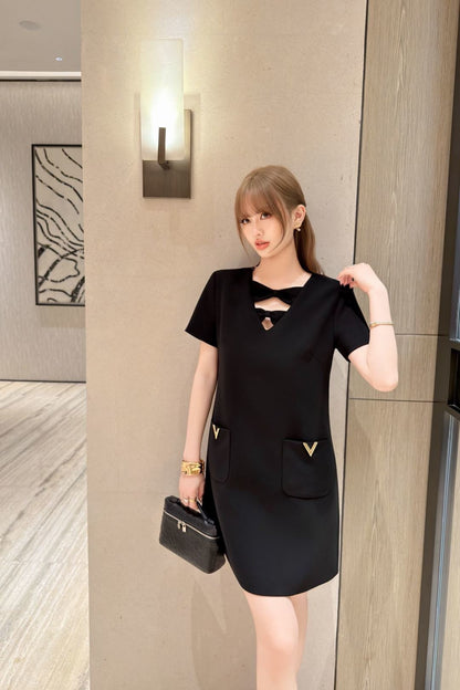26ss Hardware-embellished dress