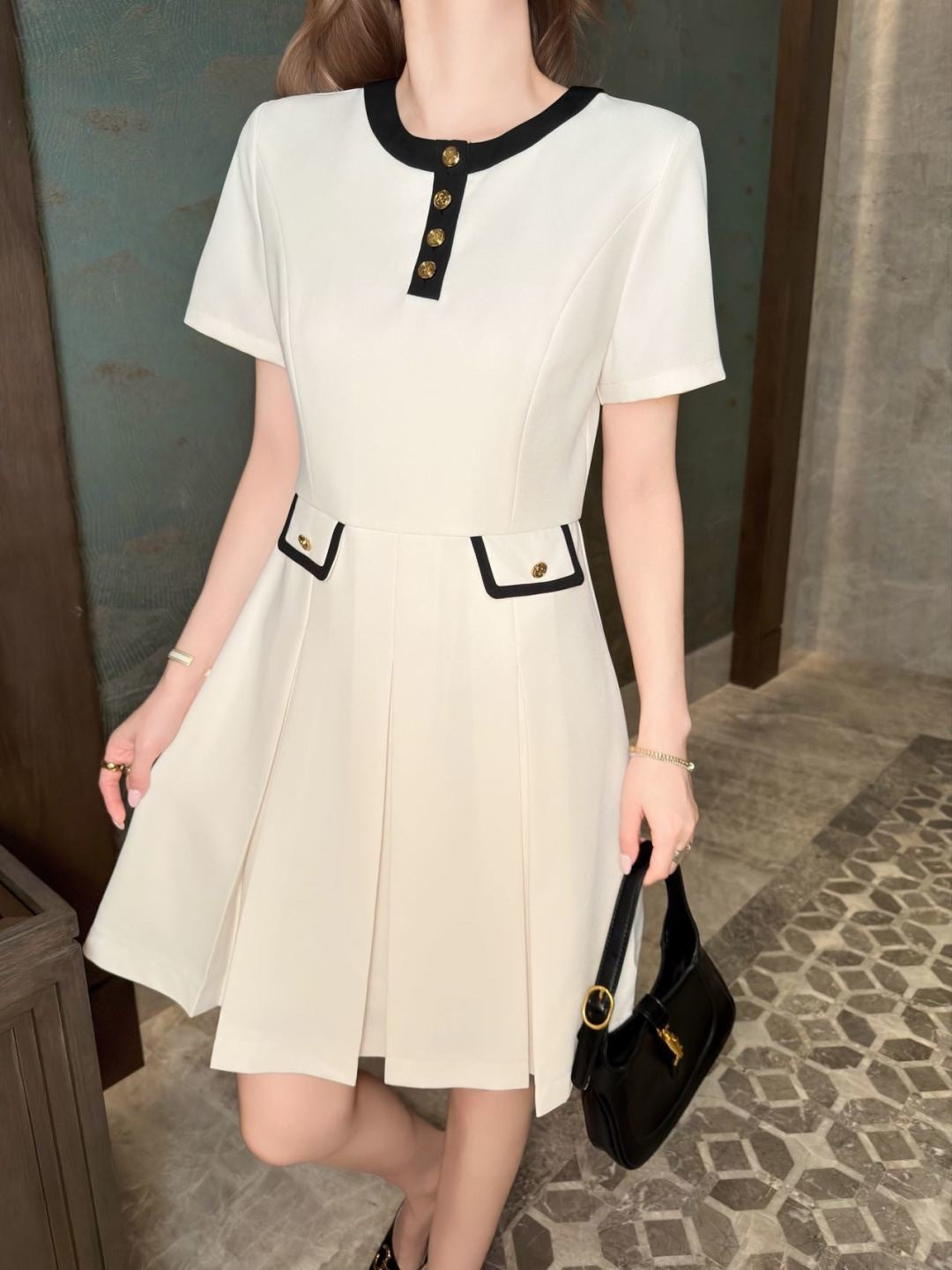 26ss Color-blocked trim dress