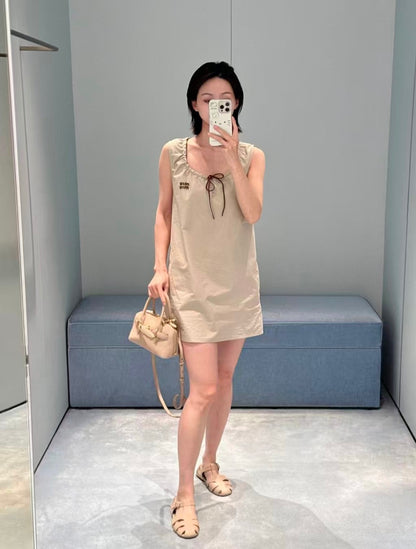 26ss Youthful dress