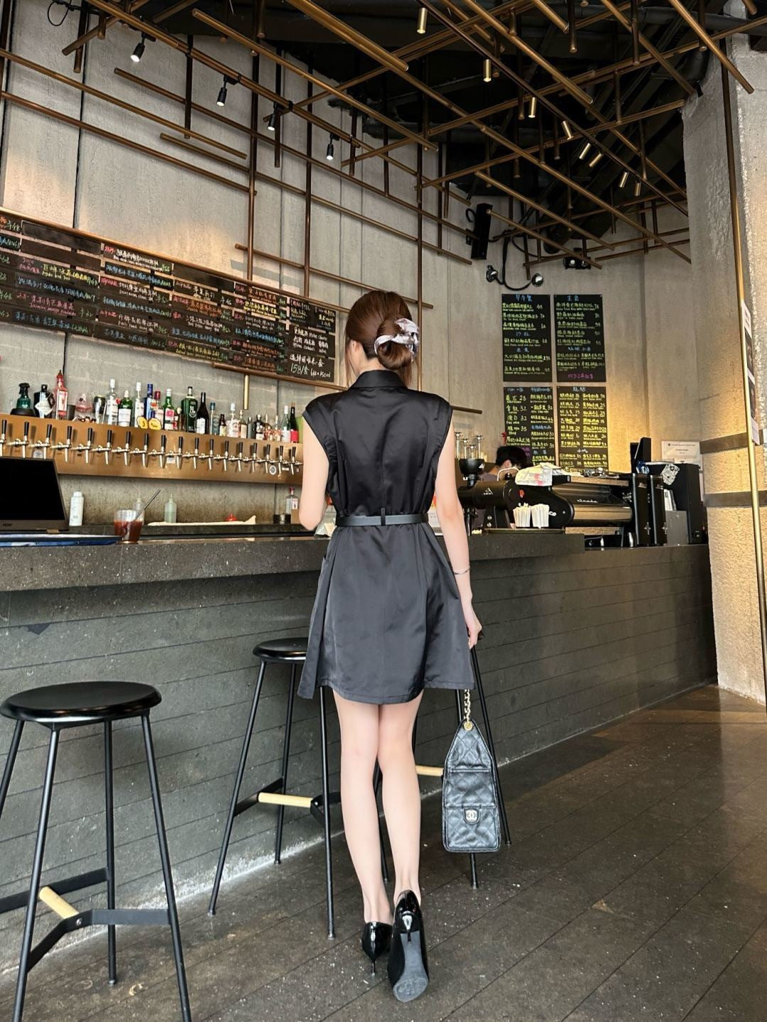 26ss Triangle Flag Decorated Lapel Dress