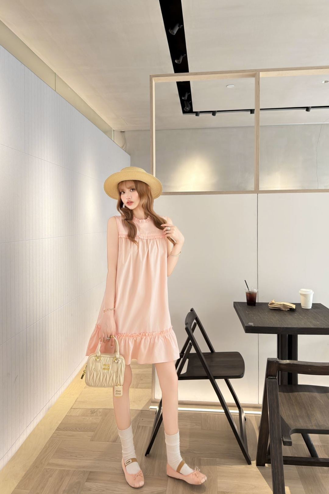 26ss Sleeveless Age-Reducing Dress