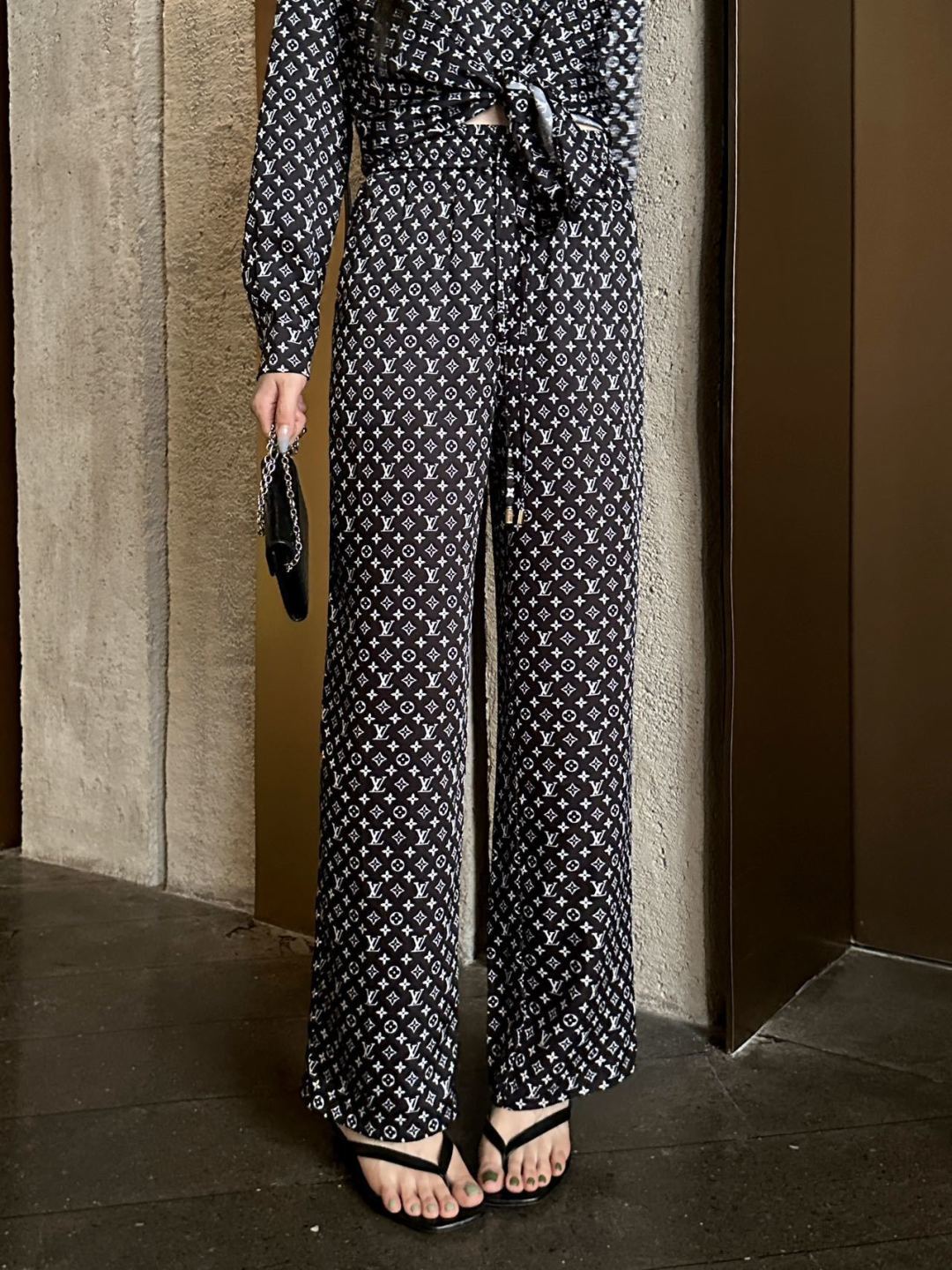 26ss Monogram Pattern Long-Sleeve Shirt / Straight-Leg Pants