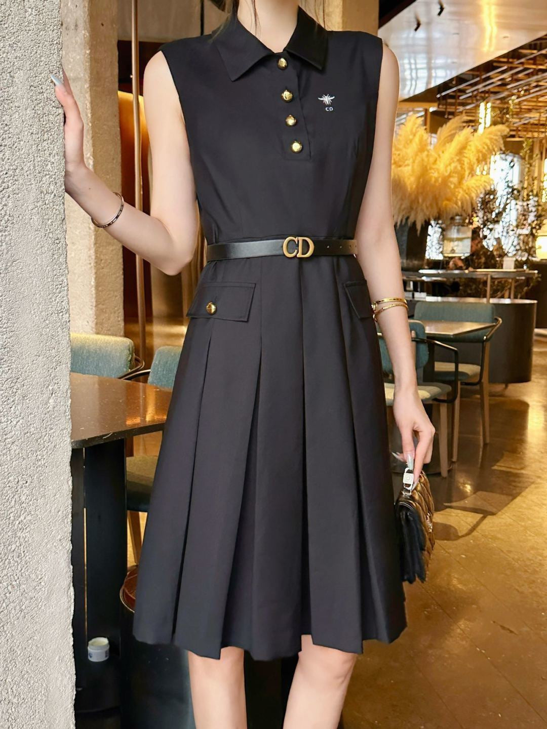 26ss Collared Pleated Dress