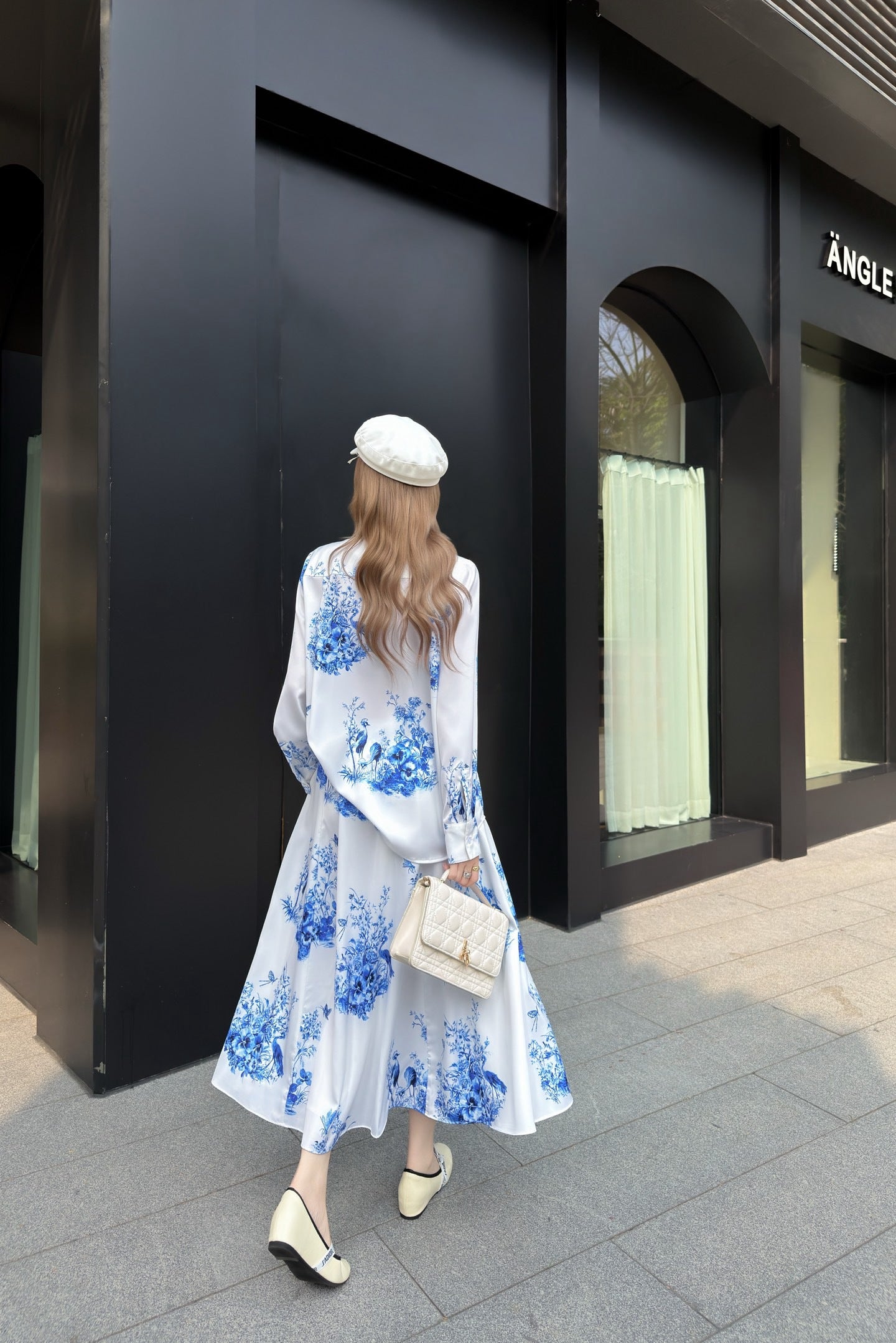 26ss Blue and white porcelain print shirt / dress