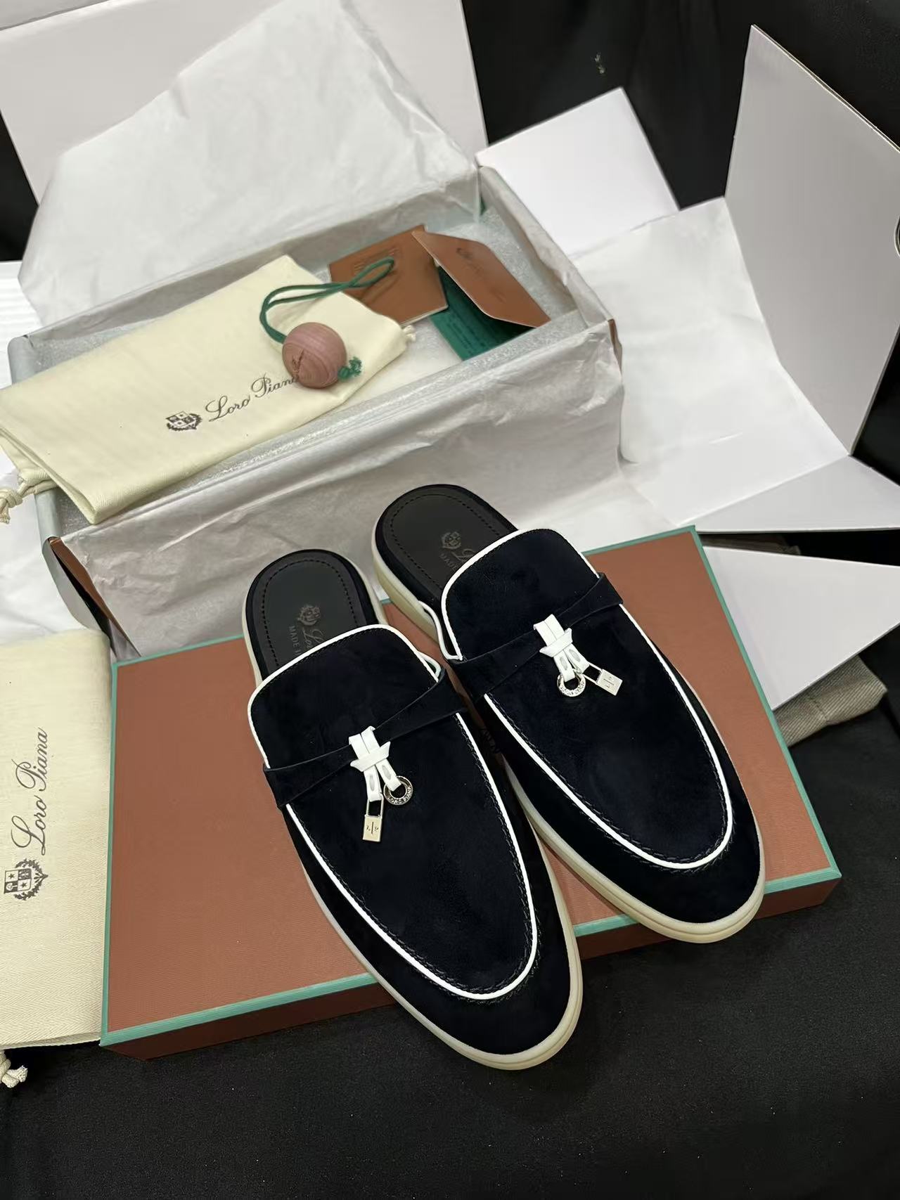 26ss Color-blocked Loafers with Pendant