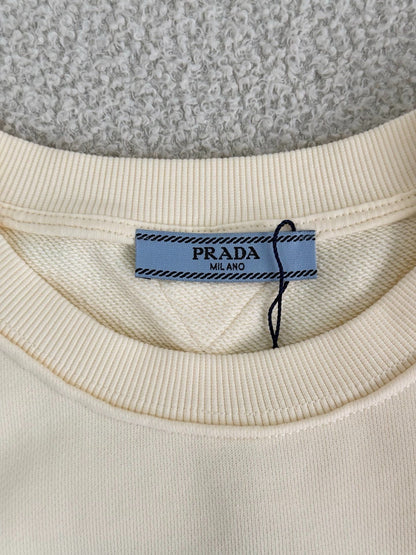 Creamy yellow simple short-sleeved shirt