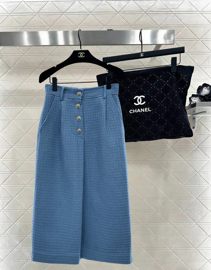 Located Short Jacket/Skirt