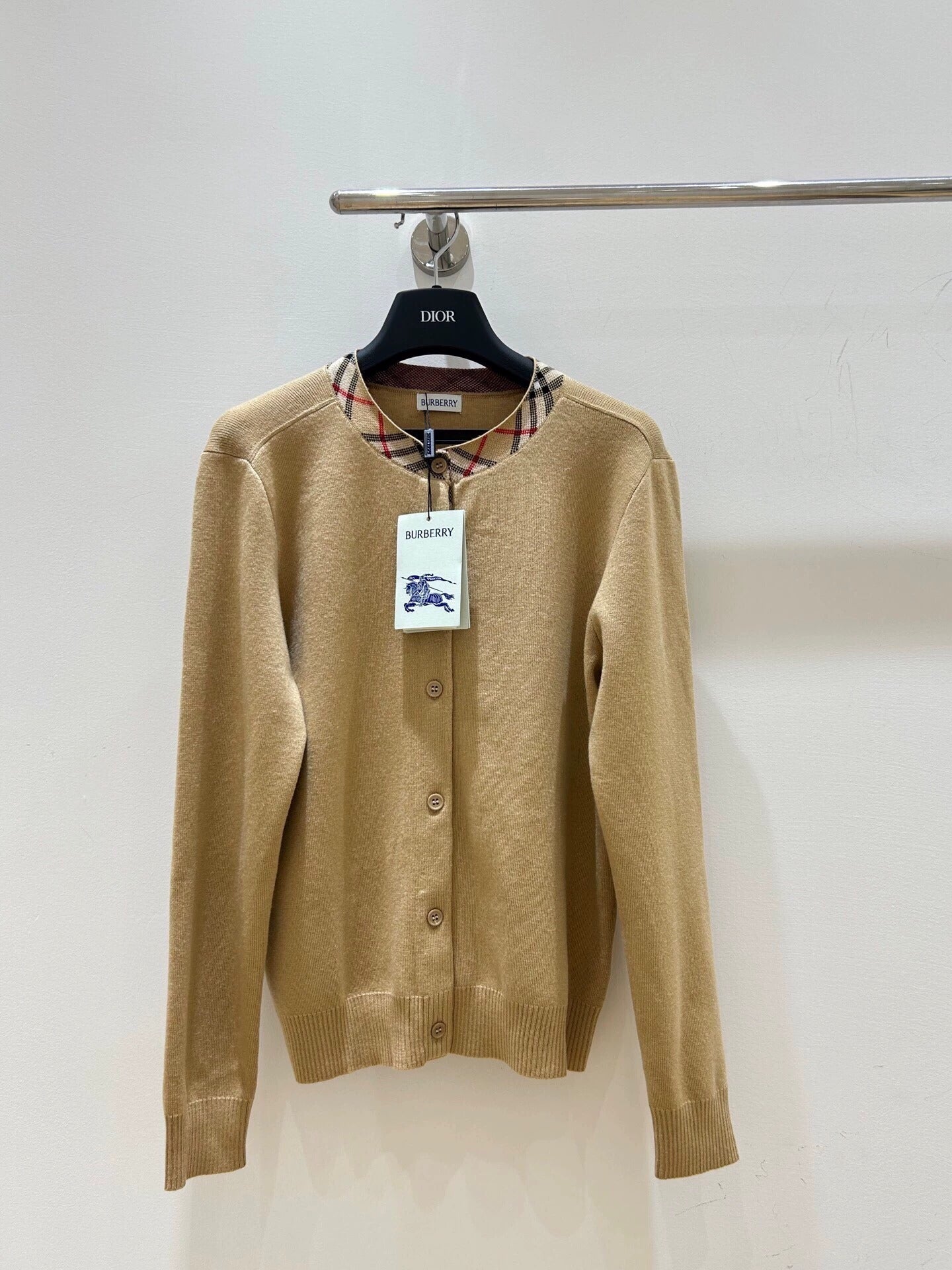 25 wool colorblock round neck knitted cardigan
