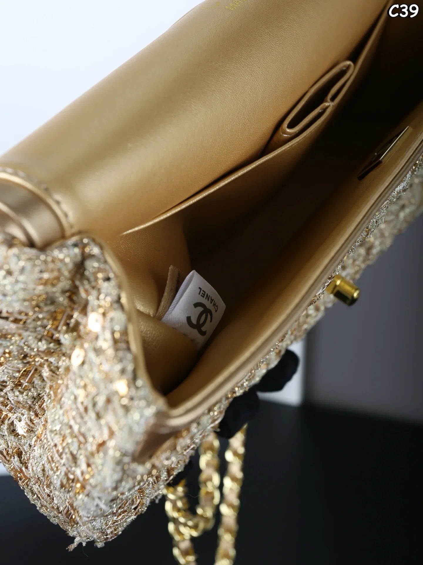 25 new tweed sequin chain bag