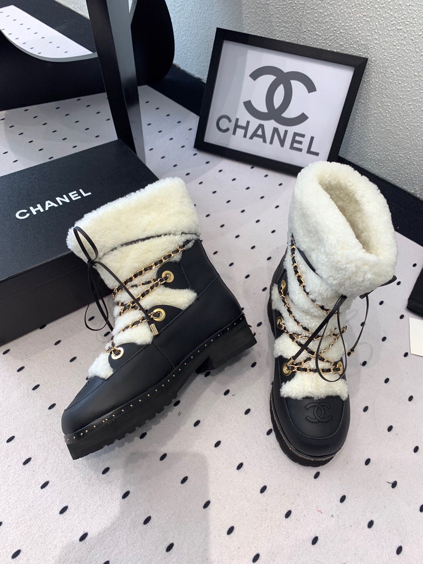 25 Classic snow boots
