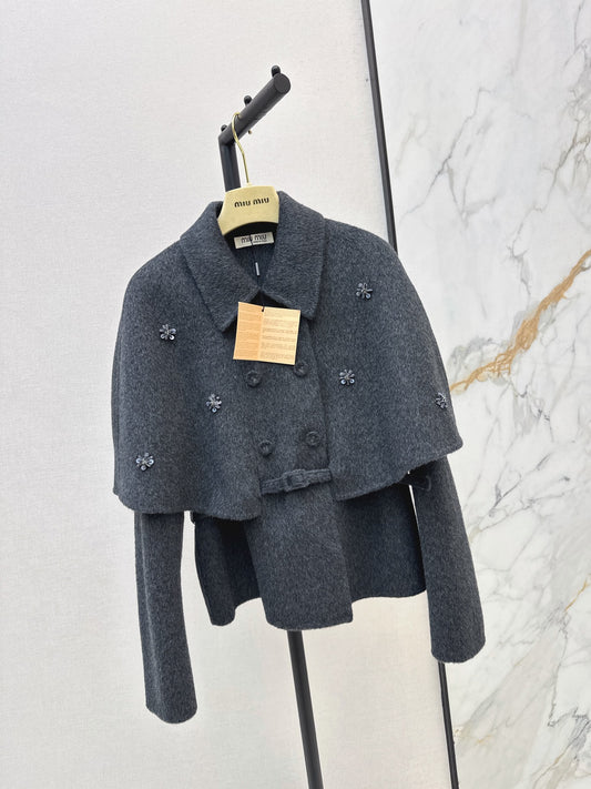26Latest Autumn/Winter "Socialite-Style" Double-Faced Wool Coat (Cape-Style/Faux-Layered Look)