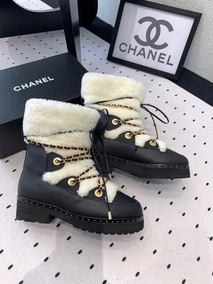 25 Classic snow boots