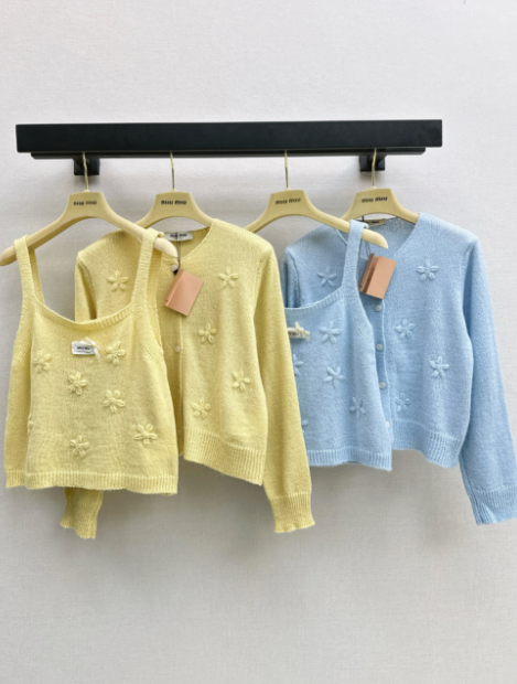 26 Fall/Winter Latest Age-Reducing Knit Two-Piece Set