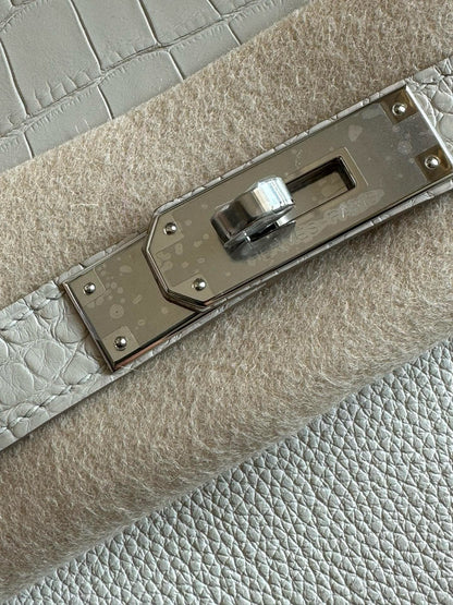 H touch handmade