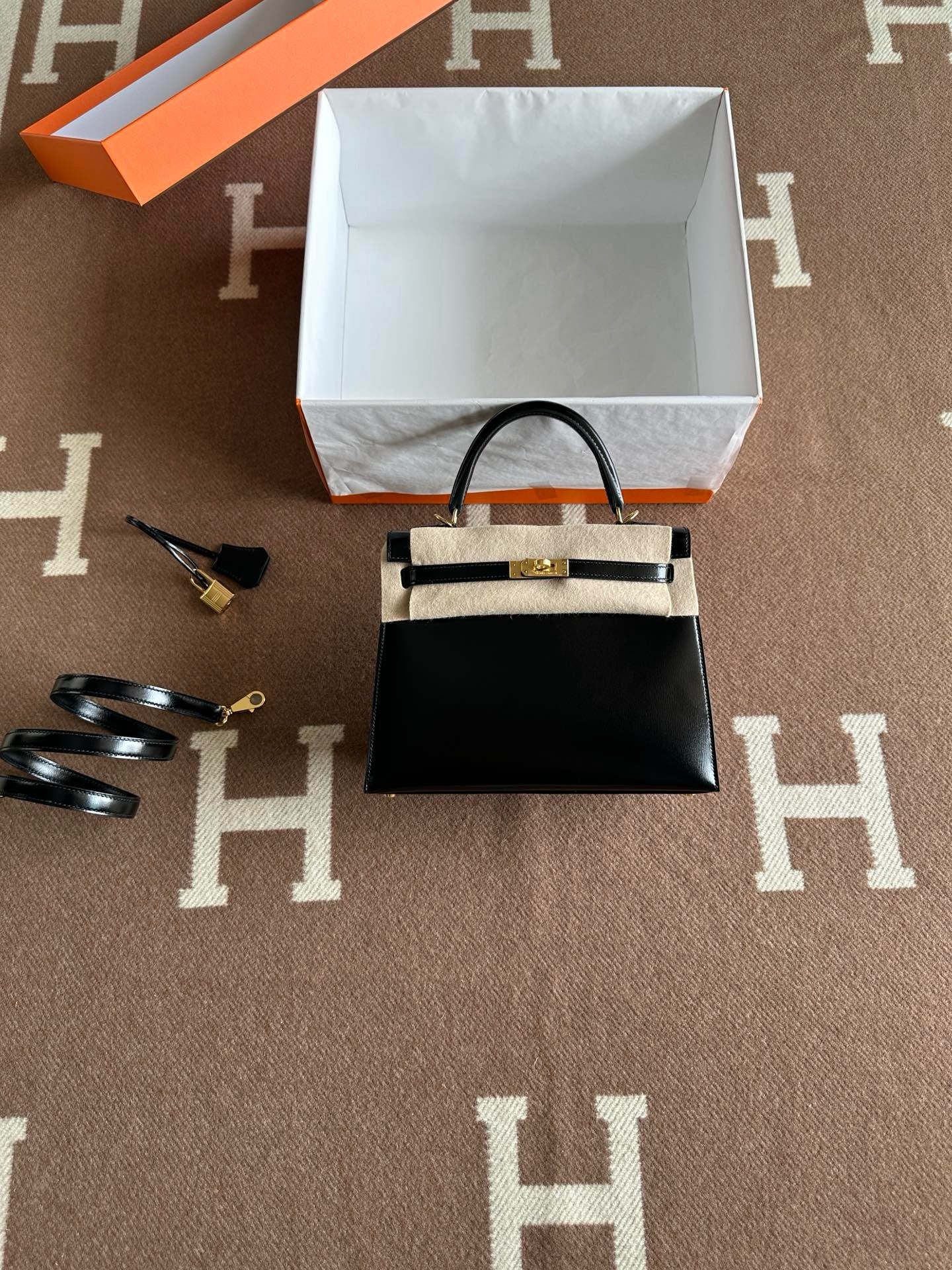 H box handmade