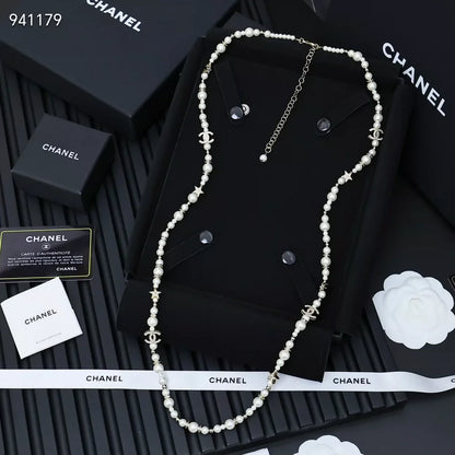 Star Pearl Sweater Chain