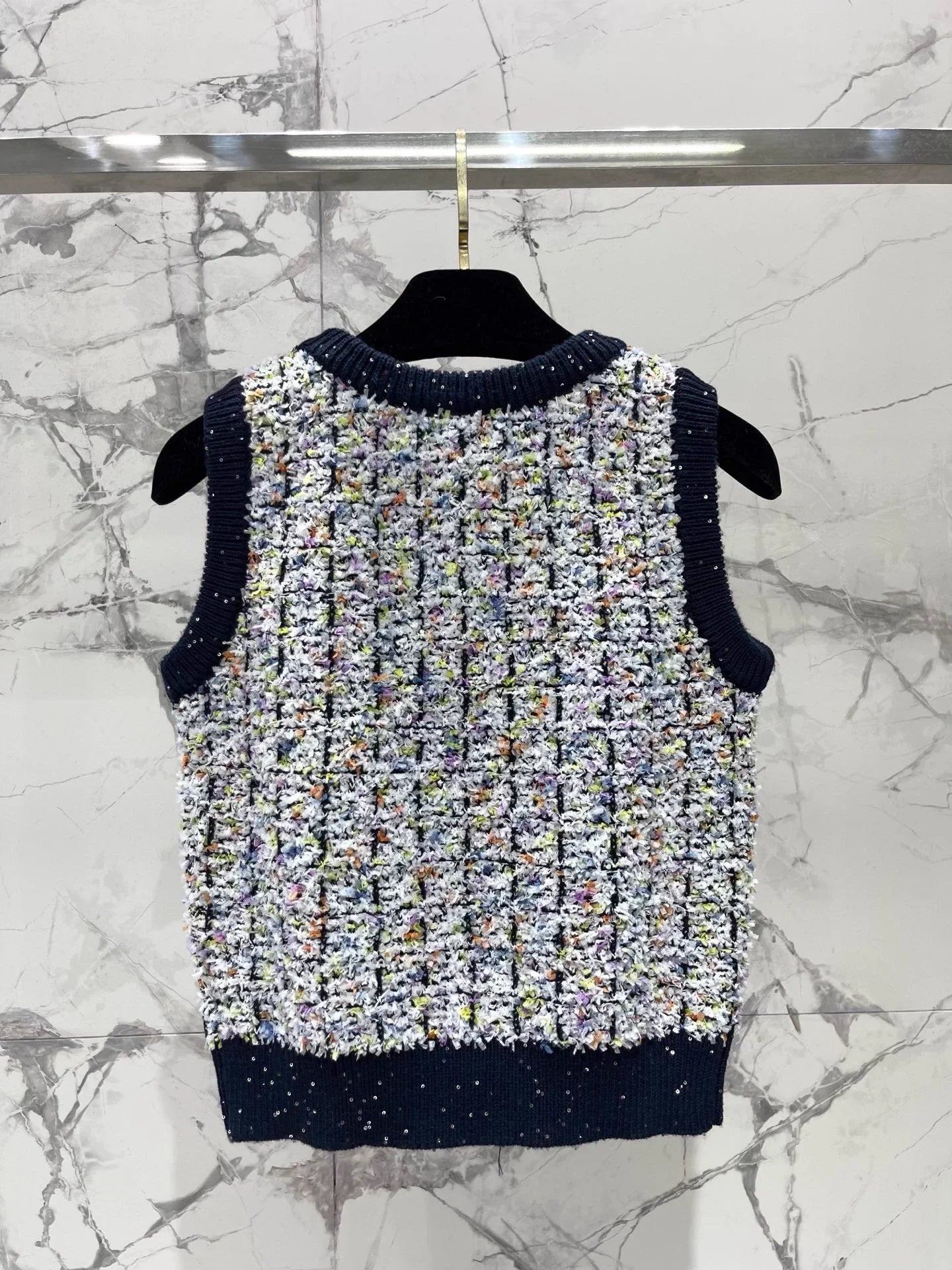 Knitted cardigan/vest/skirt