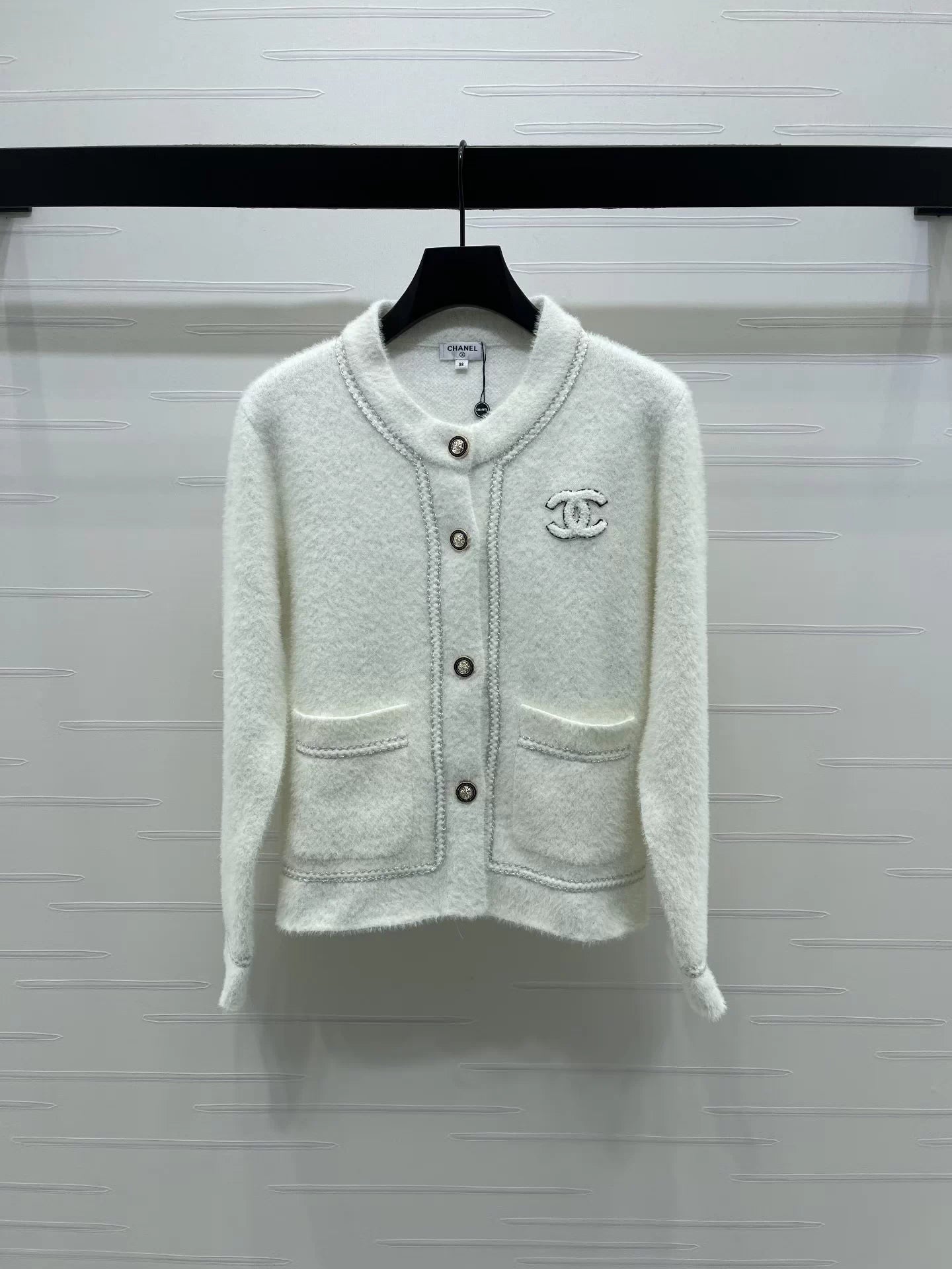 Round neck chain knitted cardigan