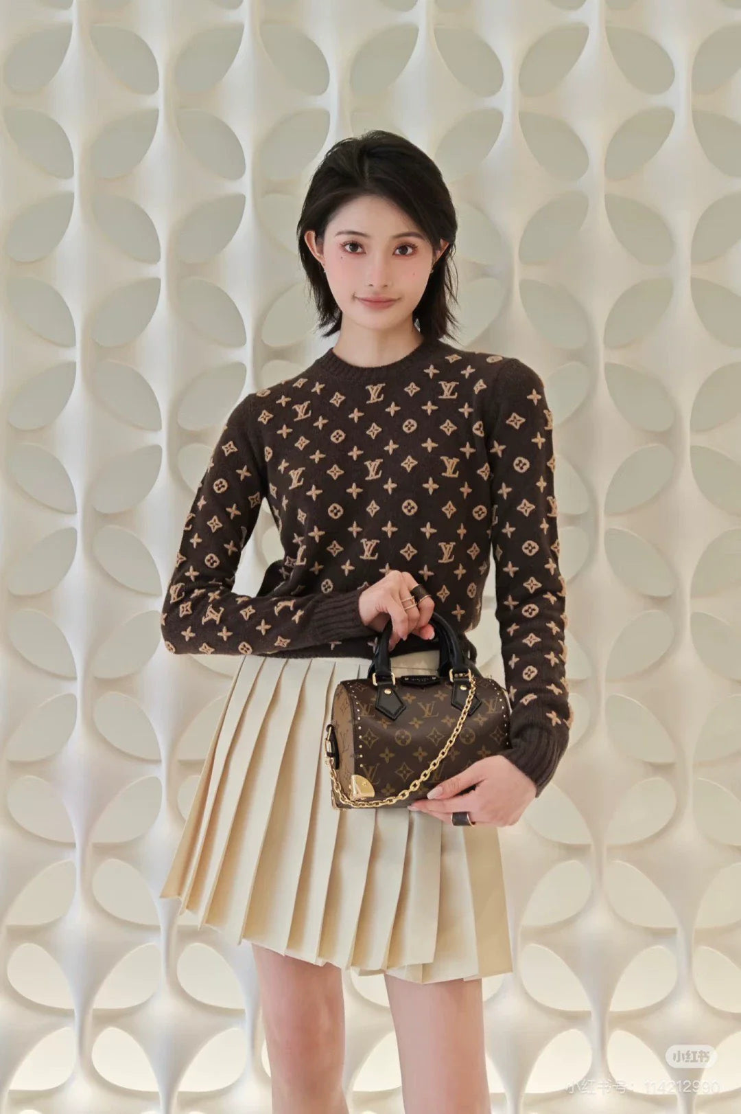 25fw Knitted pullover sweater