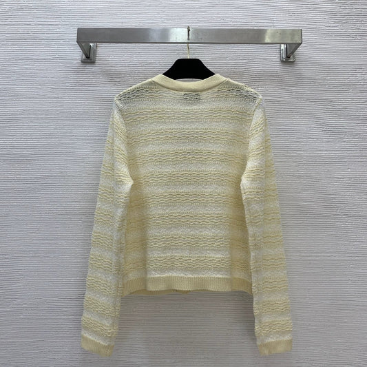 V-neck long sleeved knitted striped cardigan