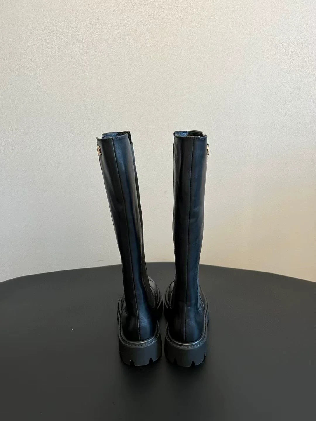 Slip-on riding boots