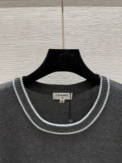 25fw Nail bead sweater