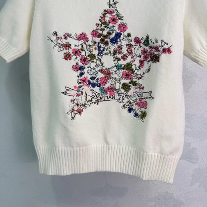 Five-pointed star embroidered T-shirt