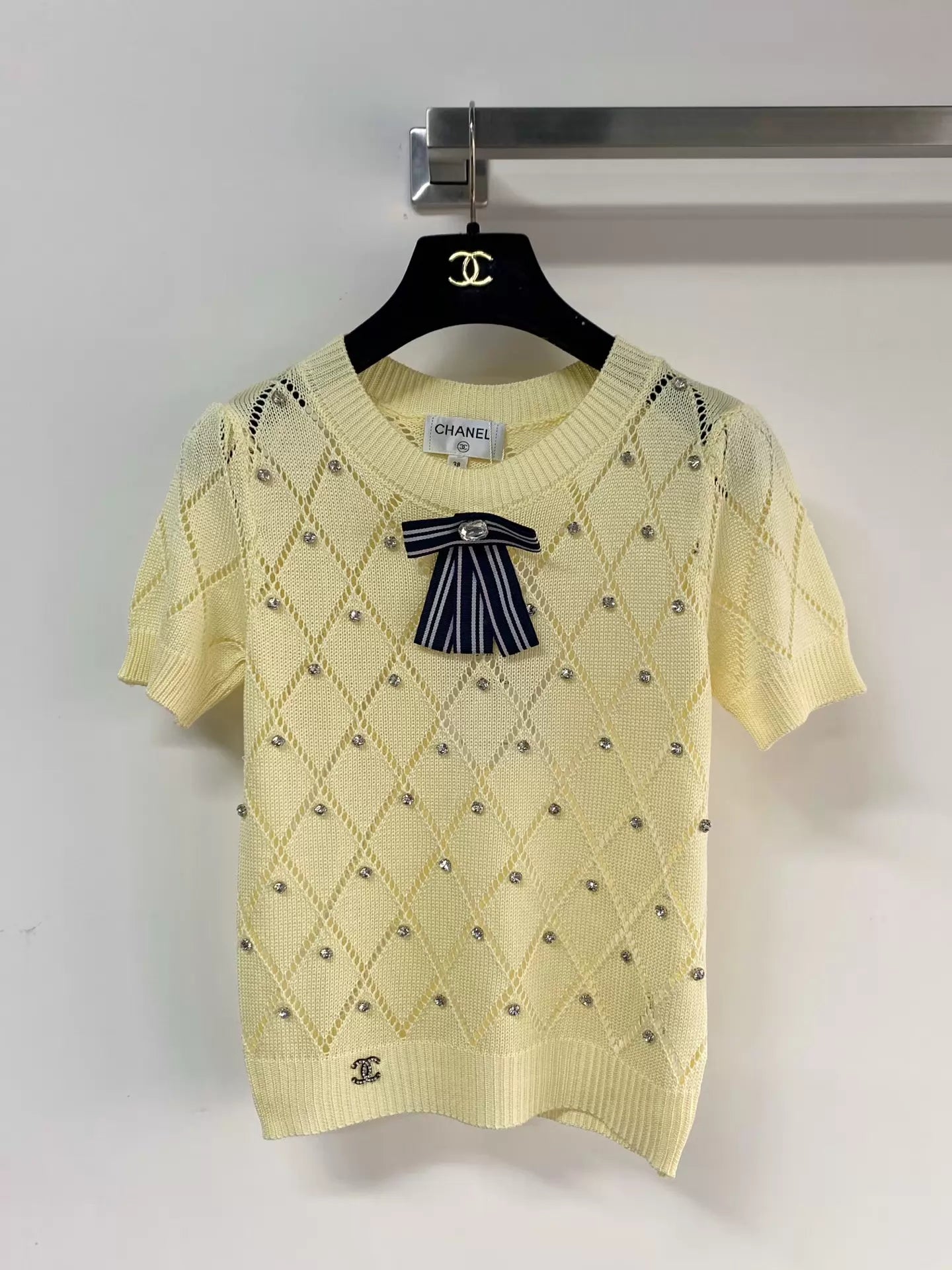 26ss Diamond-patterned rhinestone bow logo T-shirt