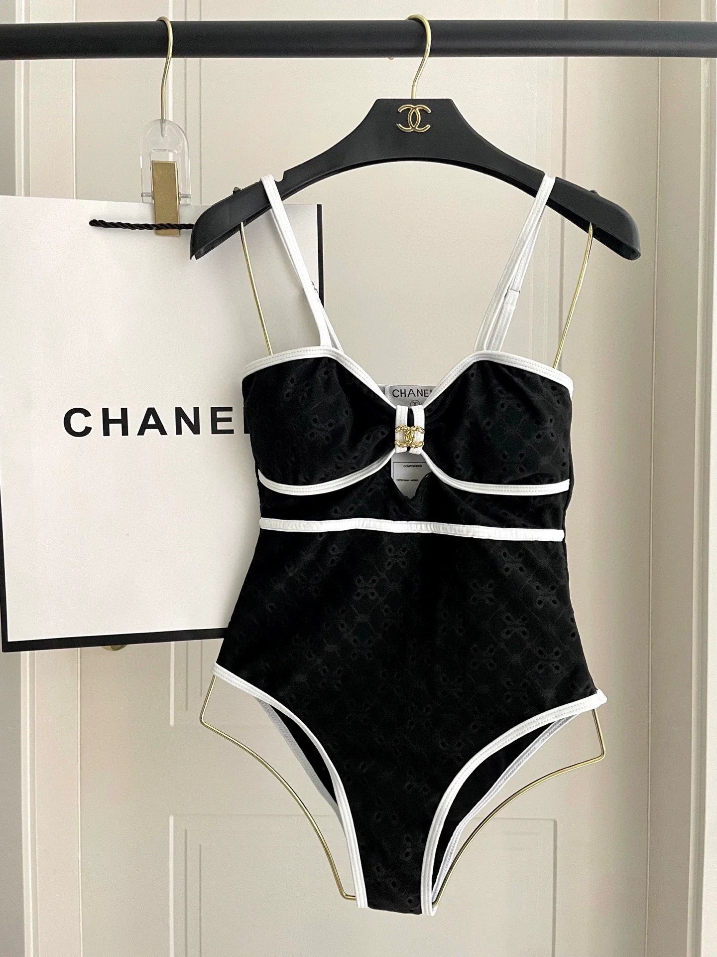 25 new hollow flower one-piece swimsuit