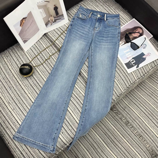 Rhinestone-studded flared jeans