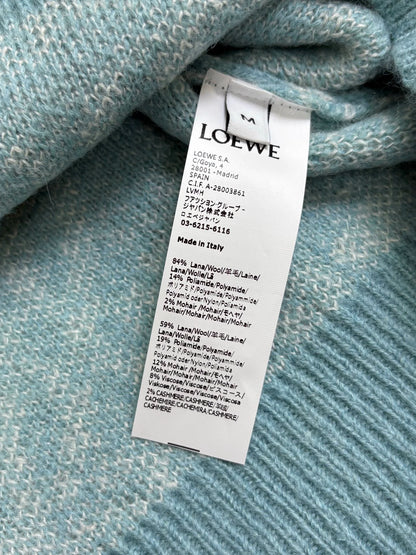 Color-blocked logo top
