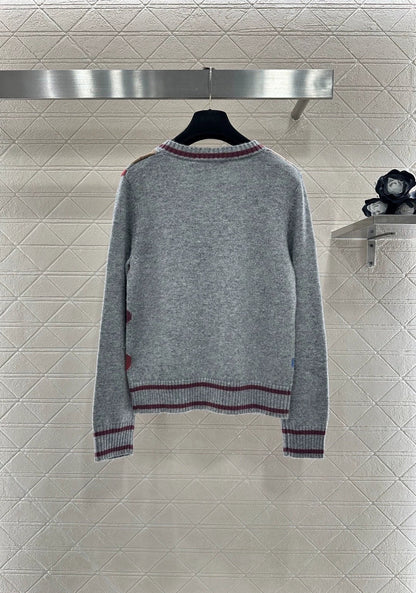 Lingge Embroidered Knitted Hooded Sweater