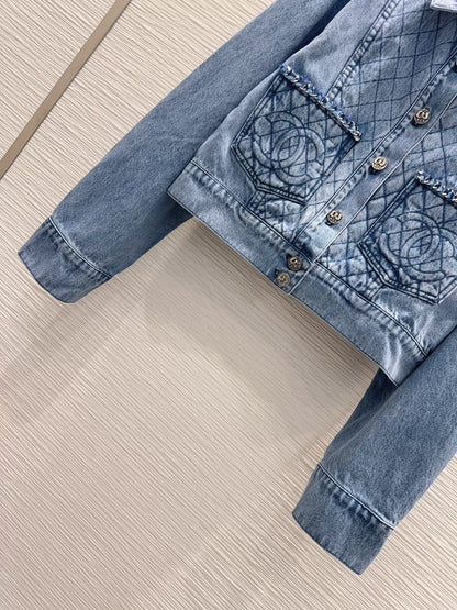 Diamond pattern long-sleeved denim jacket