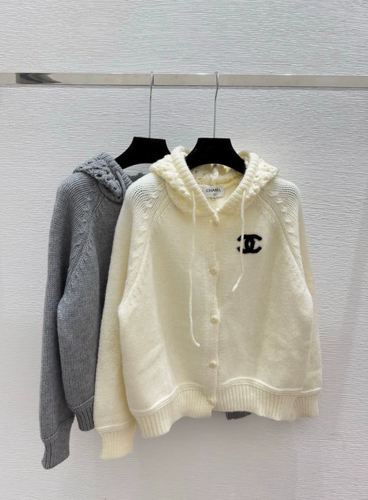 25fw Hooded knitted cardigan