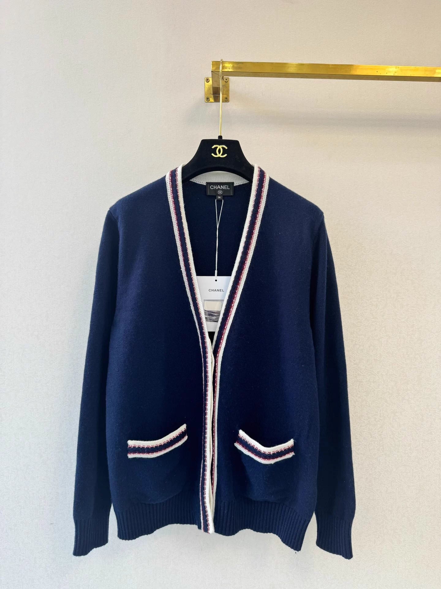 Preppy style color-blocked cardigan