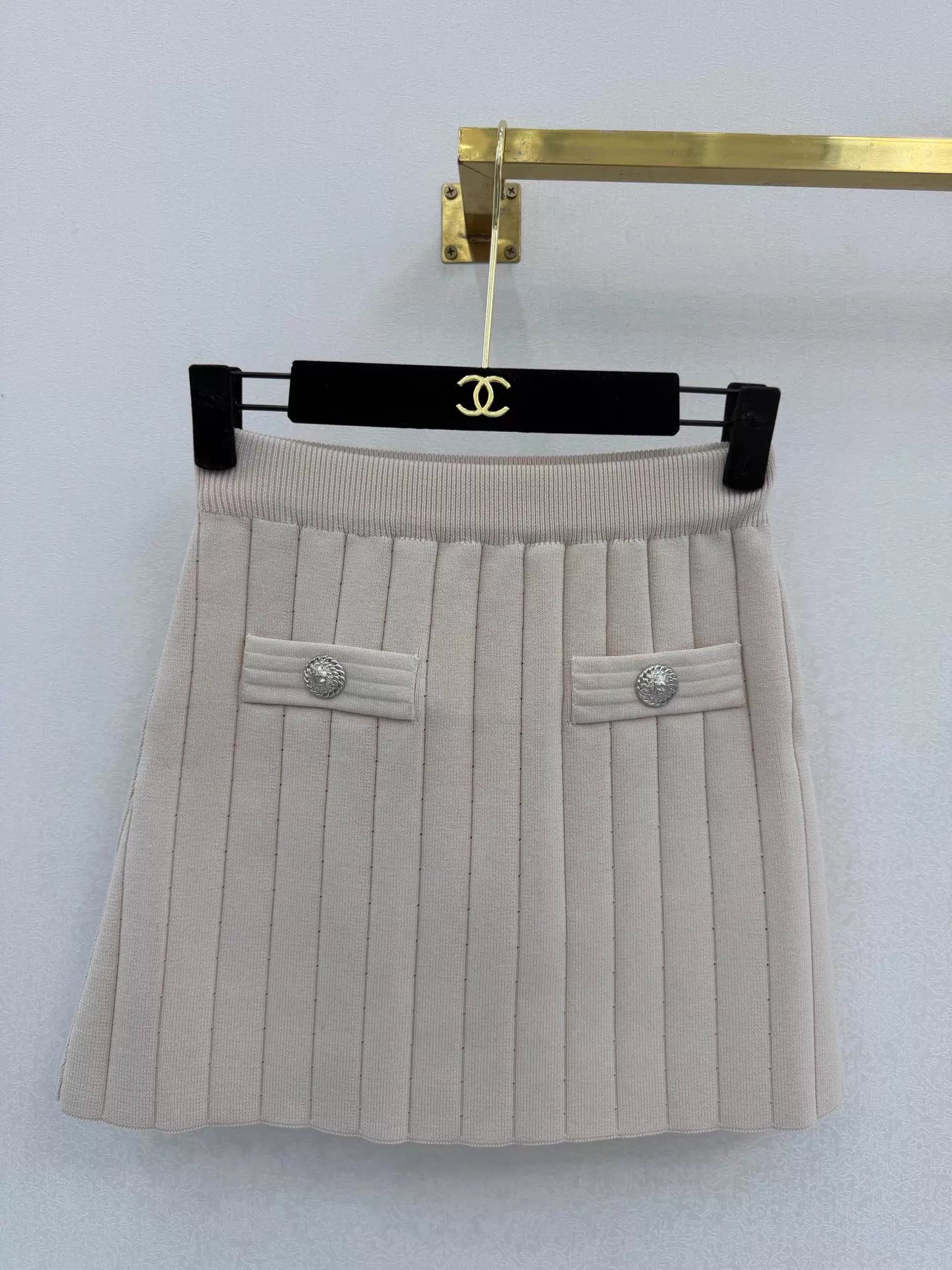 26ss V-neck Design Knitted Set