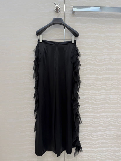 26ss Three-dimensional feather silk satin trousers