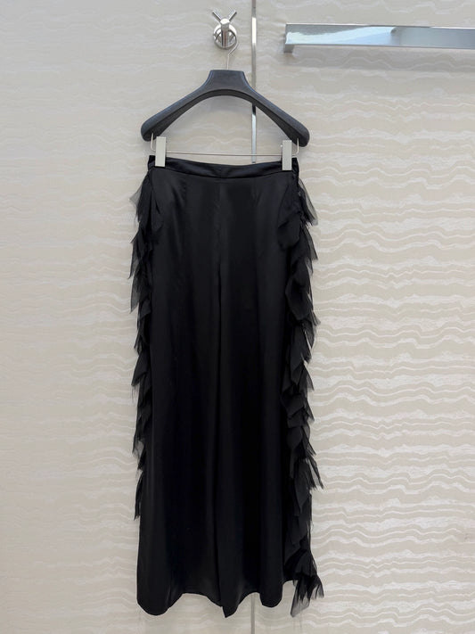 26ss Three-dimensional feather silk satin trousers