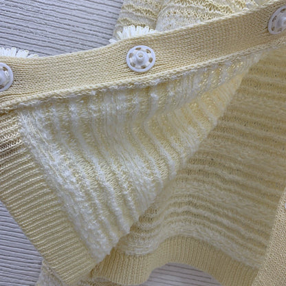 V-neck long sleeved knitted striped cardigan