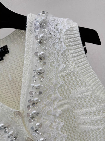 26ss Lace-trimmed openwork knit vest
