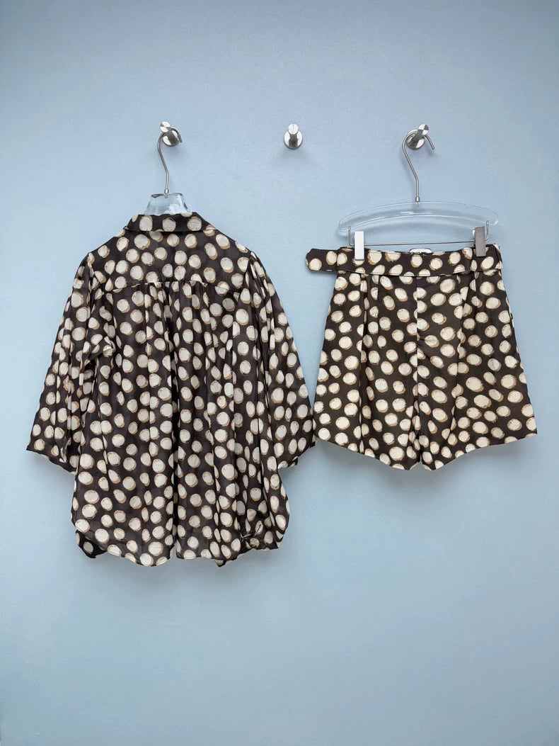 26Vintage-Style Polka Dot Matching Set