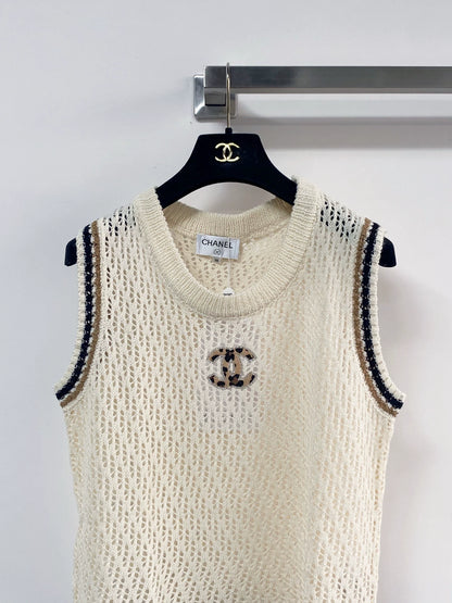 26ss Cutout color-blocked vest