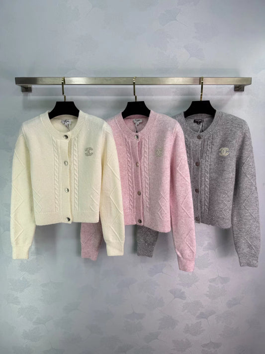 Cable-knit cardigan