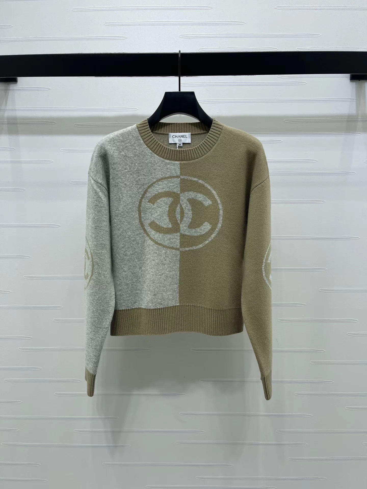 Color-blocked Sweater