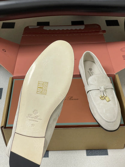 Pendant Loafers